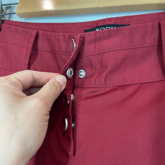 Body by Victoria Dress Pants Women's Size 10 The Rosie Fit Red Straight - Picture 3 of 11